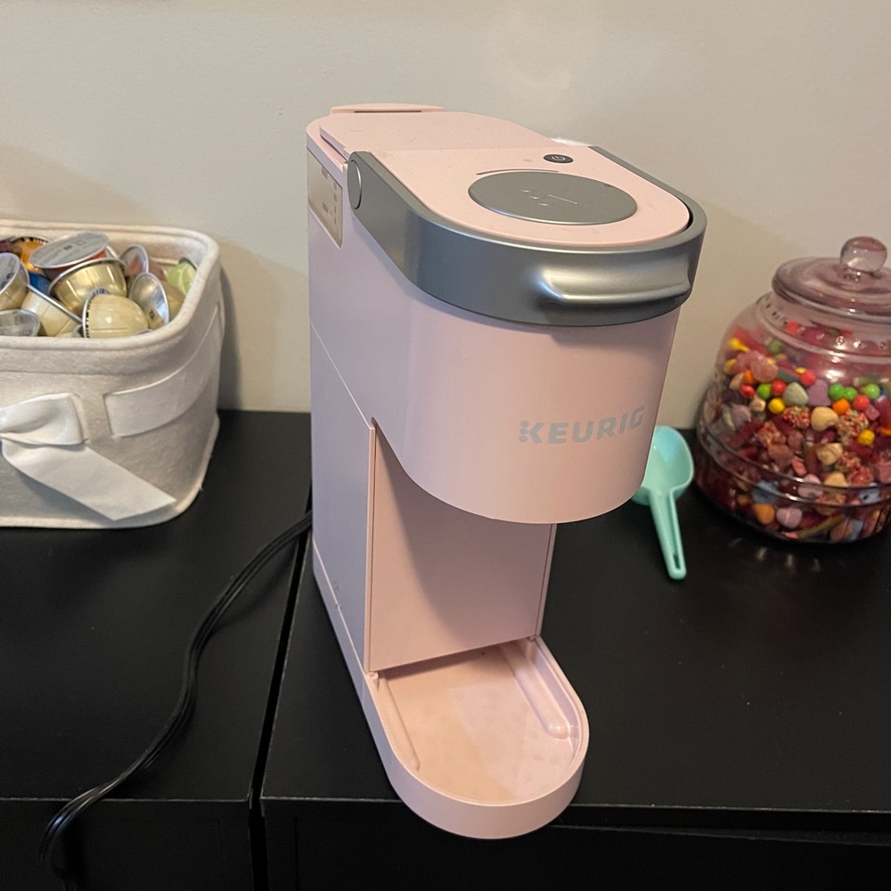 Keurig Blush Pink Coffee Brewer
